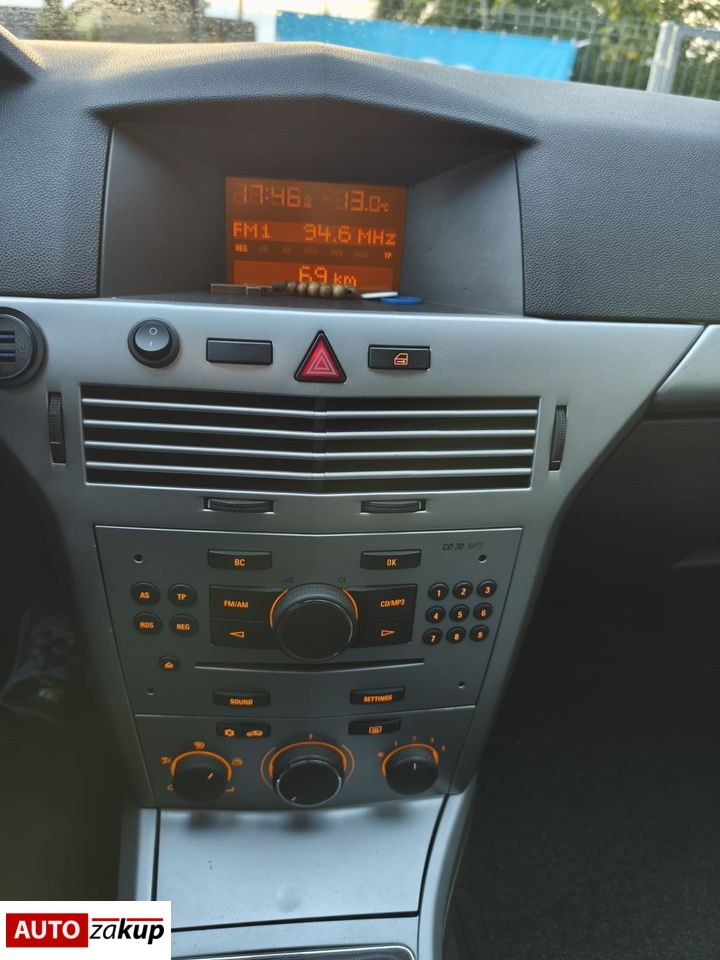 Opel Astra 1.7 CDTI Edition