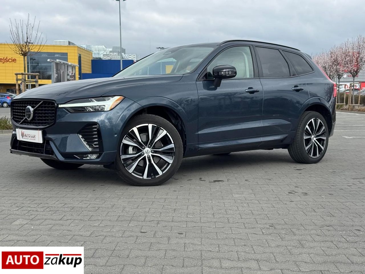 Volvo XC 60 B5 D AWD Plus Dark